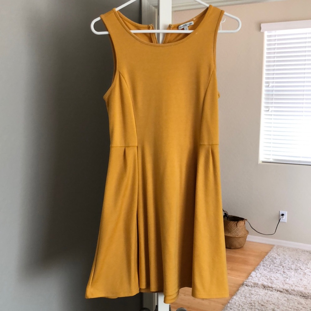 Charlotte russe mustard color sundress